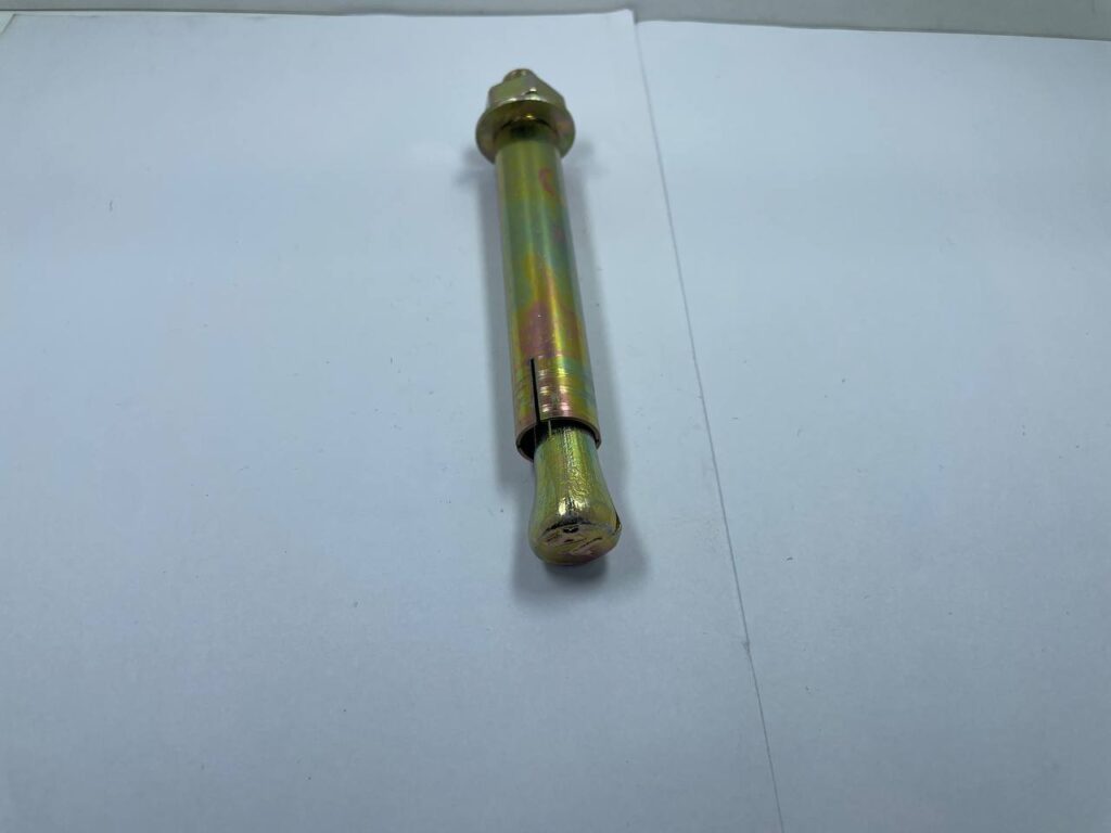 رول بولت سر تخت